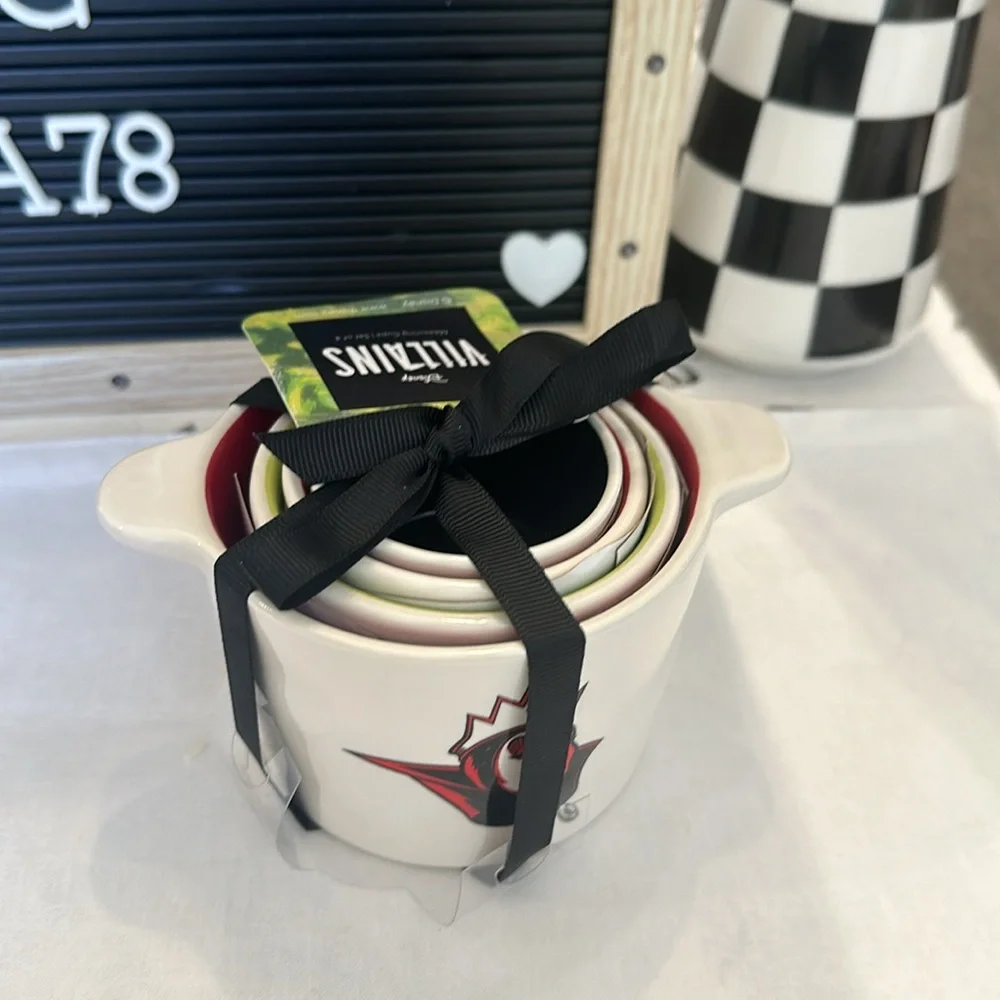 RAE DUNN Disney VILLAINS Measurement Cups